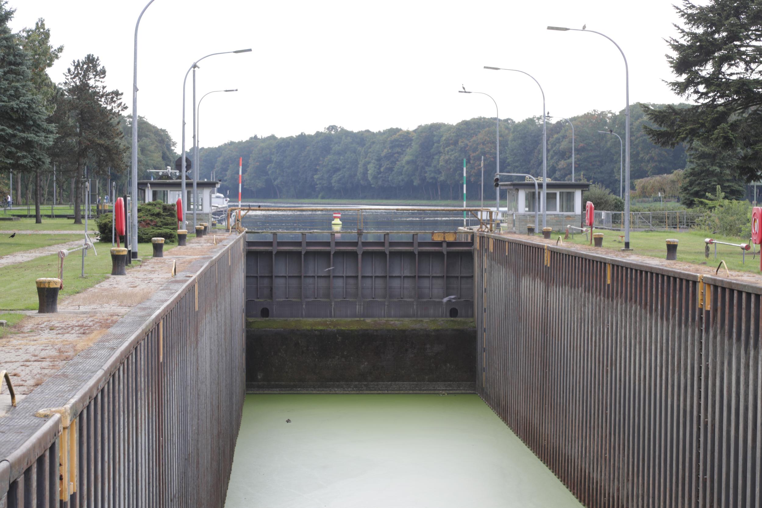 Sluis Meppen Binnenvaart In Beeld